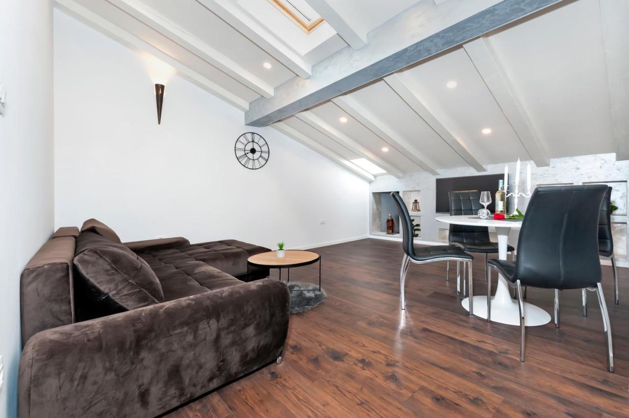 Deluxe Apartments A&A - 2 Rovinj Eksteriør billede