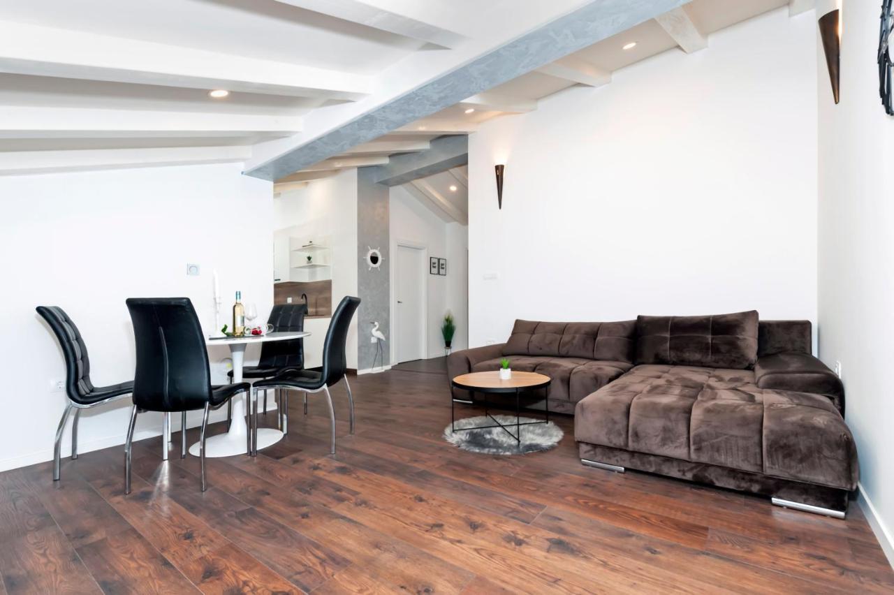Deluxe Apartments A&A - 2 Rovinj Eksteriør billede