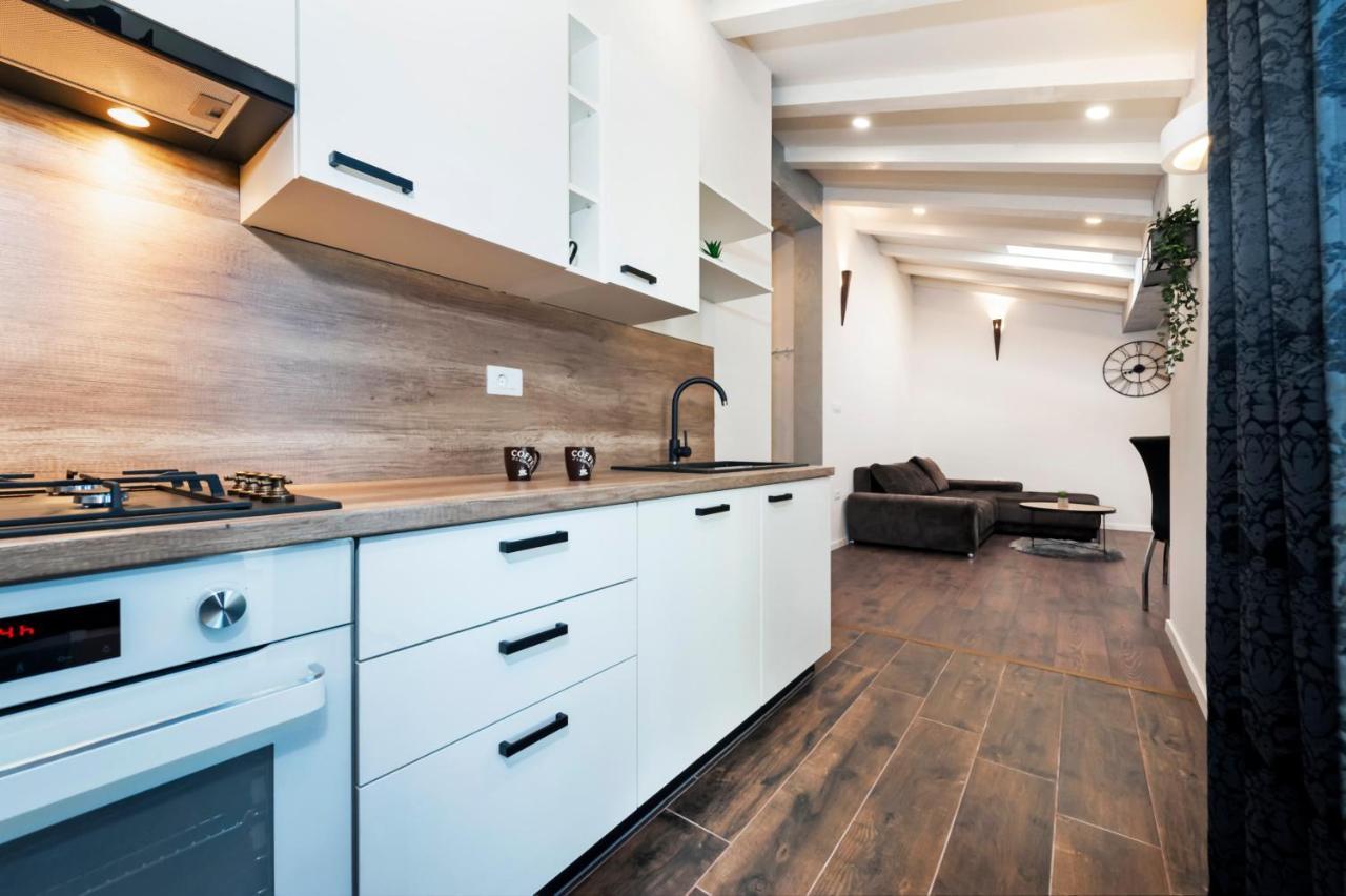 Deluxe Apartments A&A - 2 Rovinj Eksteriør billede