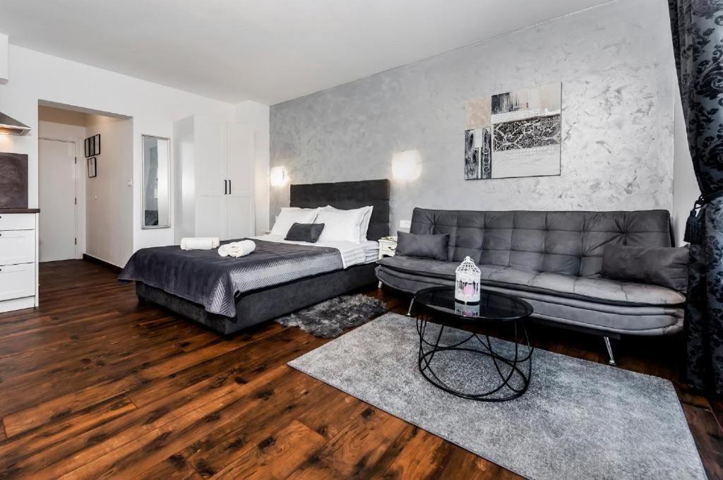 Deluxe Apartments A&A - 2 Rovinj Eksteriør billede