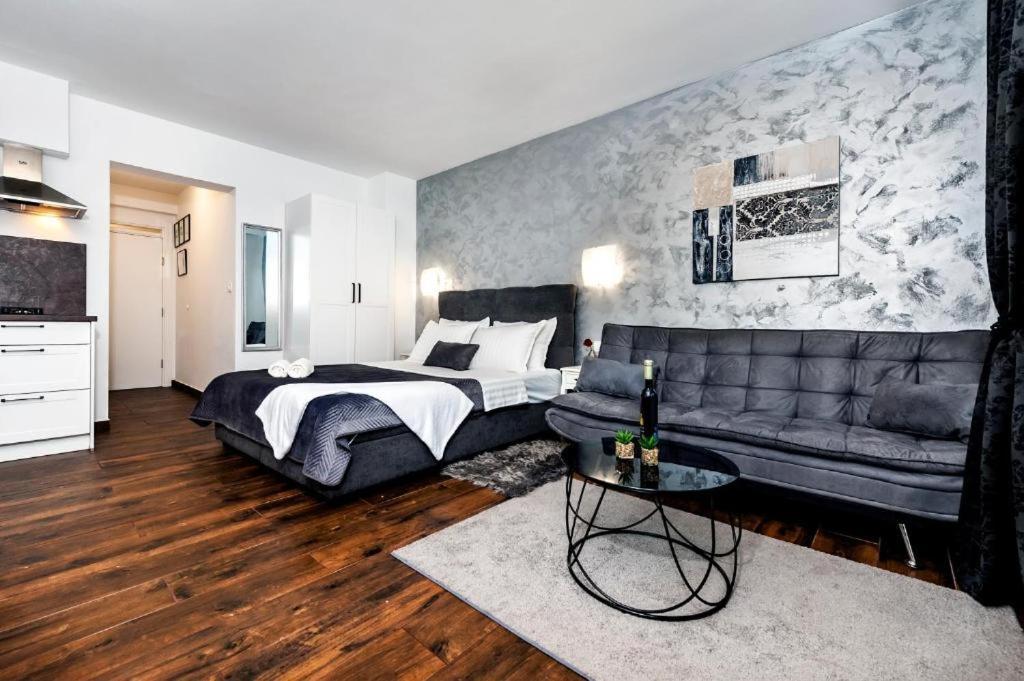 Deluxe Apartments A&A - 2 Rovinj Eksteriør billede