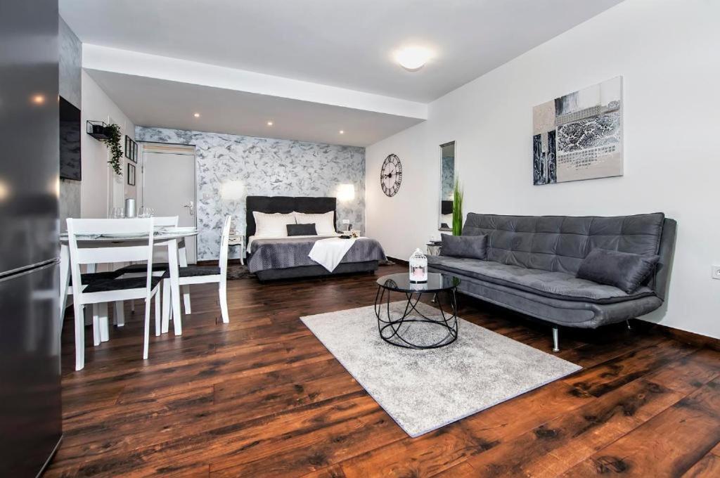 Deluxe Apartments A&A - 2 Rovinj Eksteriør billede