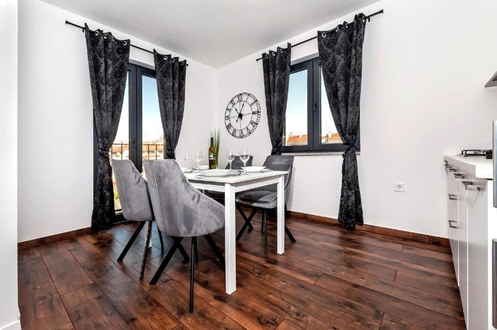 Deluxe Apartments A&A - 2 Rovinj Eksteriør billede